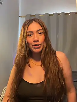 Snapshot of emmily_d chatting on June 20, 2026, 7:52 pm emmily d online show from June 20, 2026, 7:52 pm