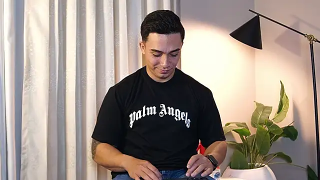 Ryan Hunt online show from October 24, 2025, 8:13 am