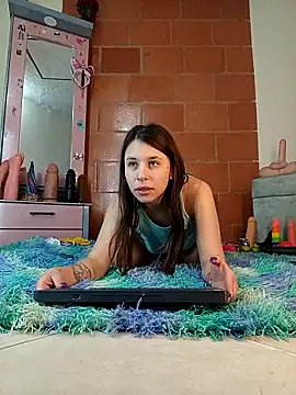 RubyEmerald online show from February 9, 2026, 3:04 am