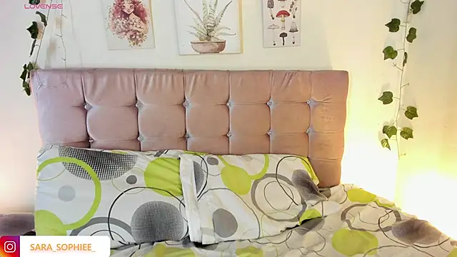 sara sophieee online show from February 8, 2025, 2:58 am