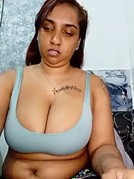 GORGEOUSLIPS online show from January 9, 2026, 2:57 pm