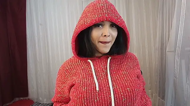 MOMMYJEVAA online show from June 17, 2026, 2:33 am