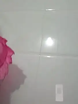 Snapshot of girldam95 chatting on March 18, 2026, 4:08 pm girldam95 online show from March 18, 2026, 4:08 pm