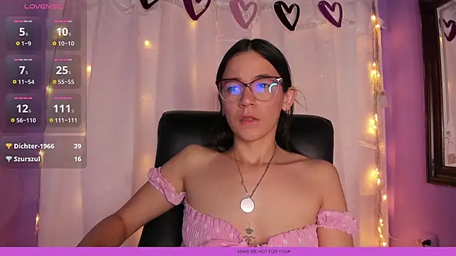 DalilaMassu online show from February 20, 2025, 10:04 pm