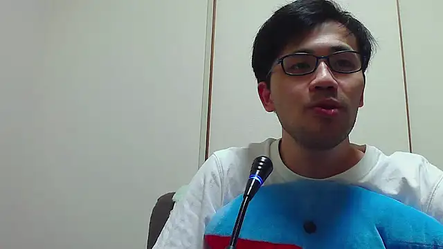 Snapshot of ryusei18570 chatting on September 10, 2025, 1:54 pm ryusei18570 online show from September 10, 2025, 1:54 pm