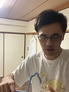 Snapshot of ryusei18570 chatting on March 18, 2026, 1:57 pm ryusei18570 online show from March 18, 2026, 1:57 pm