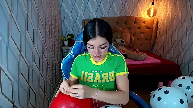 Angelchristix online show from June 25, 2026, 2:33 pm
