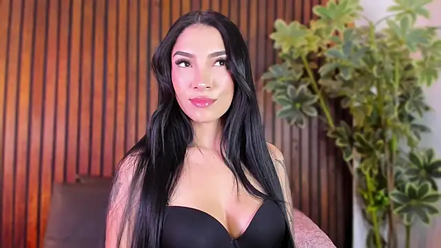 Jennmiiller  online show from November 18, 2025, 11:46 am