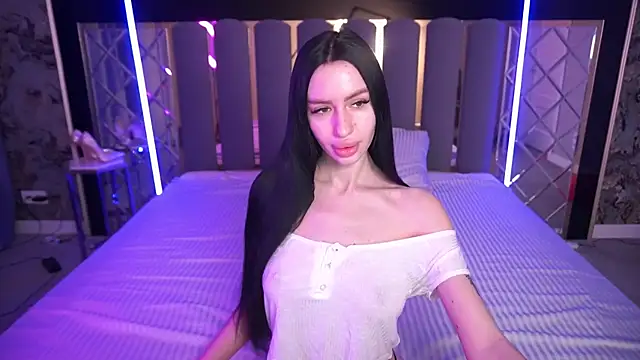 Snapshot of Snow_WhiteeeX chatting on March 7, 2026, 6:31 am Snow WhiteeeX online show from March 7, 2026, 6:31 am