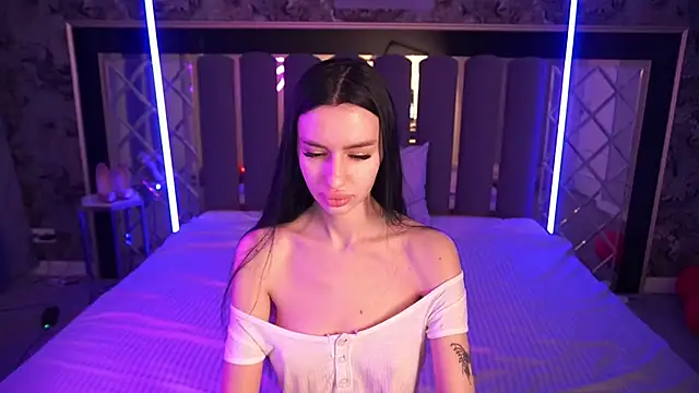 Snapshot of Snow_WhiteeeX chatting on March 10, 2026, 6:50 am Snow WhiteeeX online show from March 10, 2026, 6:50 am