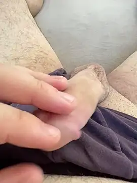 reelciii21 online show from March 14, 2025, 11:23 am