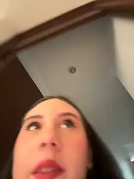  ISABELLA HOT  online show from December 14, 2025, 12:44 pm