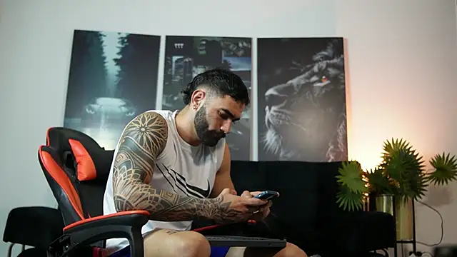 Austin bolt online show from September 25, 2025, 3:12 am