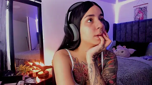 Alice woodville online show from March 21, 2025, 4:51 pm