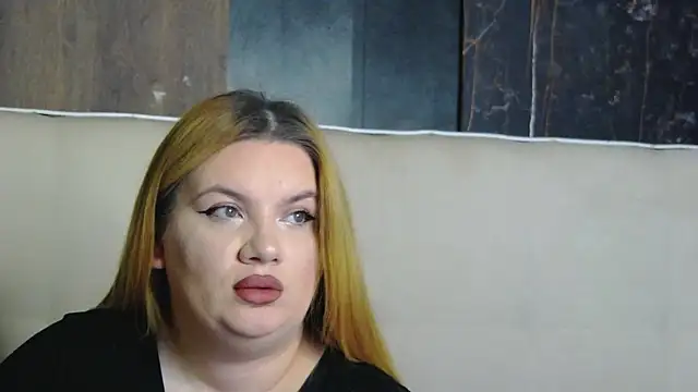 MelanieBrownn online show from December 22, 2025, 7:08 am