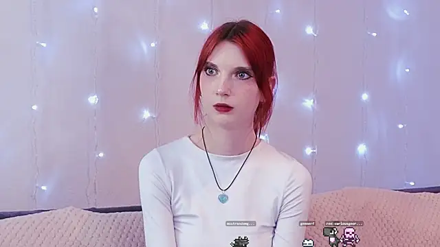 KimWilli online show from December 22, 2024, 10:25 pm