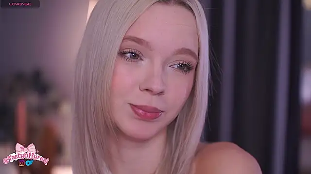 Snapshot of _AlinaBailey chatting on March 20, 2026, 9:21 am AlinaBailey online show from March 20, 2026, 9:21 am