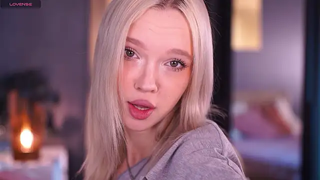 Snapshot of _AlinaBailey chatting on March 8, 2026, 8:17 am AlinaBailey online show from March 8, 2026, 8:17 am