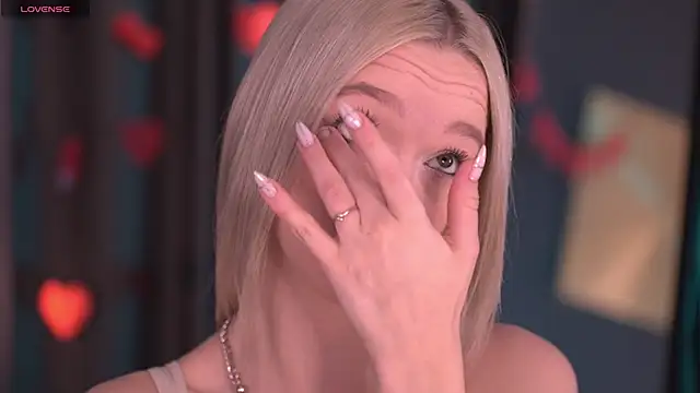 Snapshot of _AlinaBailey chatting on February 17, 2026, 8:11 am AlinaBailey online show from February 17, 2026, 8:11 am