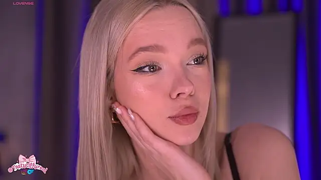 Snapshot of _AlinaBailey chatting on February 23, 2026, 7:53 am AlinaBailey online show from February 23, 2026, 7:53 am