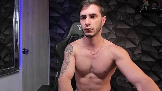 Tayler duster online show from December 16, 2024, 12:16 pm