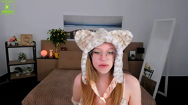 Snapshot of LayriantaVee chatting on March 3, 2025, 7:13 am LayriantaVee online show from March 3, 2025, 7:13 am