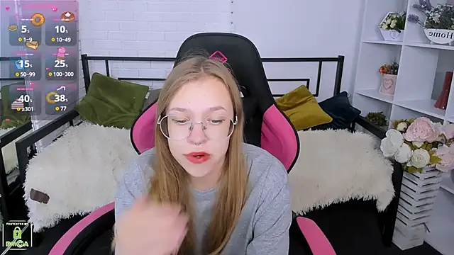 Snapshot of LayriantaVee chatting on September 17, 2025, 6:04 am LayriantaVee online show from September 17, 2025, 6:04 am