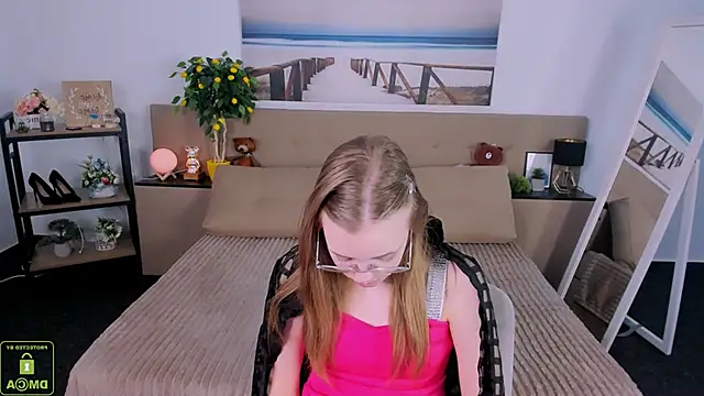 Snapshot of LayriantaVee chatting on March 22, 2025, 1:41 pm LayriantaVee online show from March 22, 2025, 1:41 pm