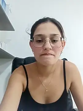 Snapshot of Ary-18 chatting on March 19, 2026, 1:44 pm Ary-18 online show from March 19, 2026, 1:44 pm