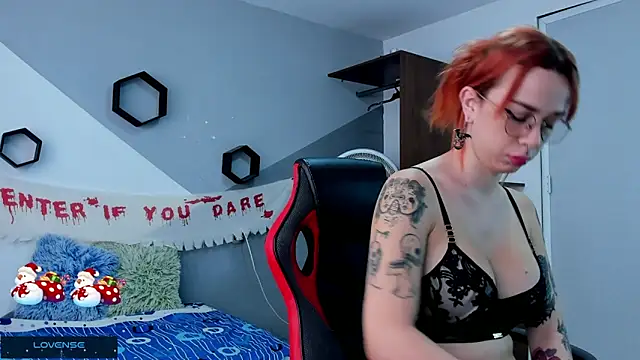 Danniela rivera online show from December 27, 2024, 3:04 pm