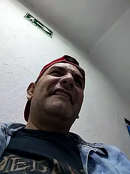 RogueTraveler online show from February 17, 2025, 3:11 pm