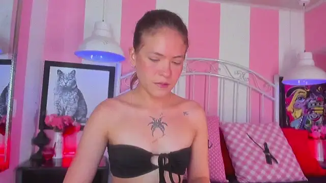 Liah Grey8 online show from April 29, 2026, 8:59 pm
