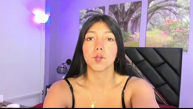 KimberlyVillaLobos online show from September 26, 2025, 12:45 pm