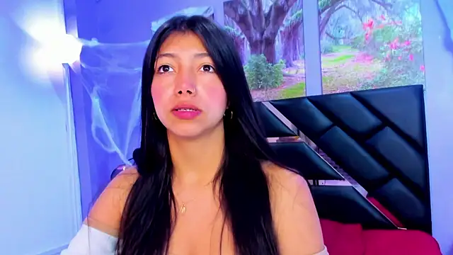 KimberlyVillaLobos online show from October 25, 2025, 11:31 am