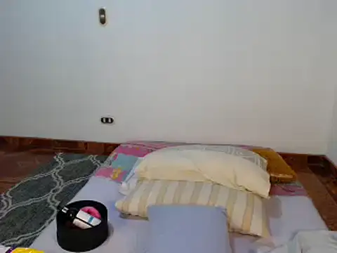 JulieeHabubu online show from February 9, 2025, 1:00 am