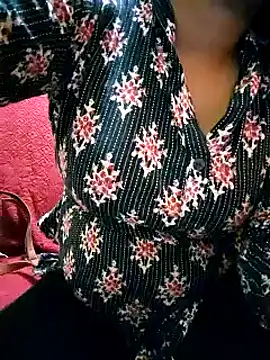 Snapshot of Miss_kolkataa chatting on December 7, 2024, 6:10 pm Miss kolkataa online show from December 7, 2024, 6:10 pm