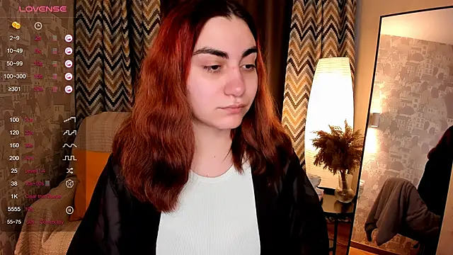 hannacheekss  online show from October 10, 2025, 2:12 am