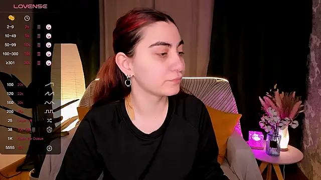 hannacheekss  online show from March 11, 2026, 2:27 am