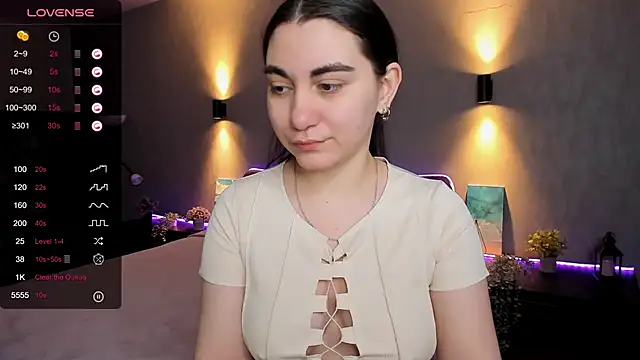 hannacheekss  online show from February 28, 2025, 2:09 am