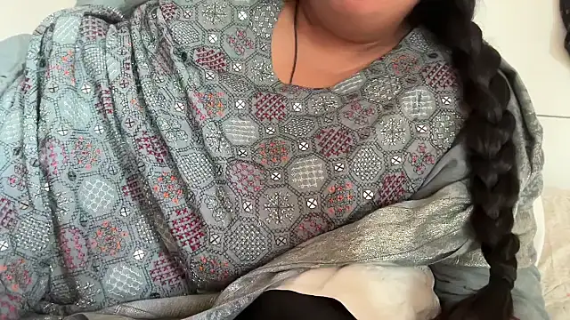 MashaCL online show from October 8, 2025, 9:22 am