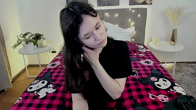 Emily Strikeee online show from May 25, 2026, 1:38 am