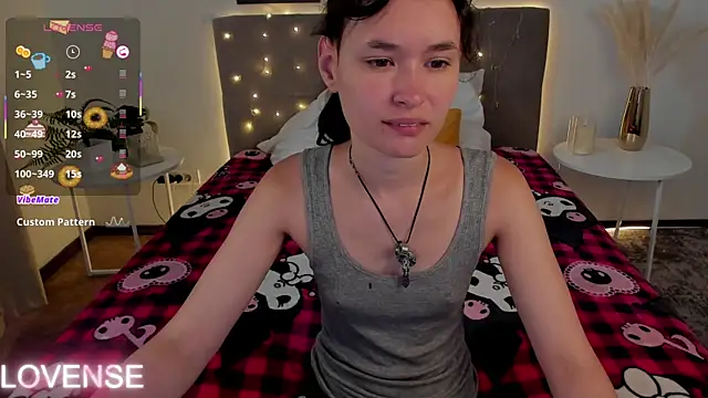 Emily Strikeee online show from July 20, 2026, 1:57 am
