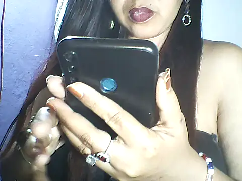 Snapshot of layanah12 chatting on March 18, 2026, 6:42 pm layanah12 online show from March 18, 2026, 6:42 pm