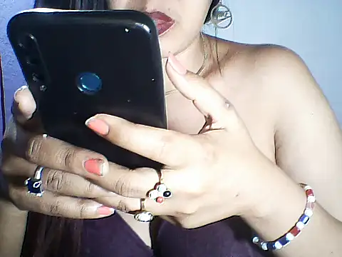 Snapshot of layanah12 chatting on February 9, 2026, 6:28 pm layanah12 online show from February 9, 2026, 6:28 pm