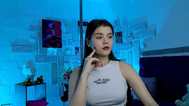 Snapshot of EvaThopson chatting on March 10, 2025, 1:21 pm EvaThopson online show from March 10, 2025, 1:21 pm