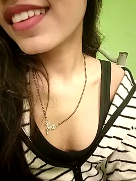 EACH 555 online show from December 18, 2025, 12:31 pm