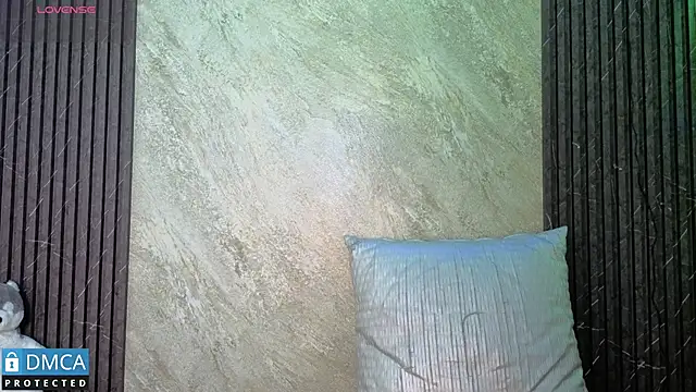 SolBeaumont1 online show from October 16, 2025, 7:44 pm