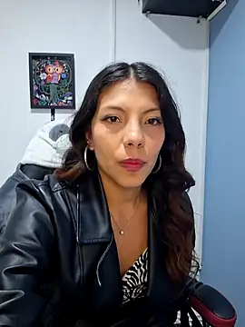 Selenakyle92  online show from December 3, 2024, 10:56 pm