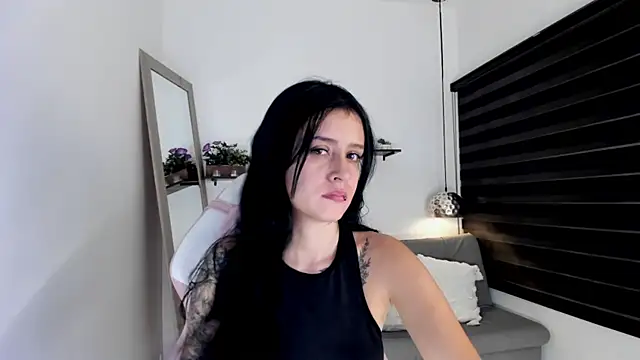Snapshot of yenny_garcia chatting on July 13, 2026, 6:29 pm yenny garcia online show from July 13, 2026, 6:29 pm