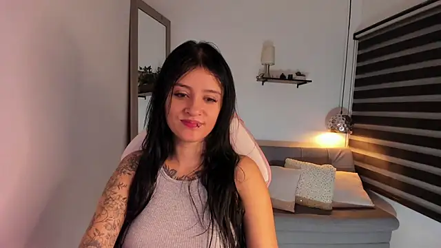 Snapshot of yenny_garcia chatting on March 14, 2026, 3:29 pm yenny garcia online show from March 14, 2026, 3:29 pm